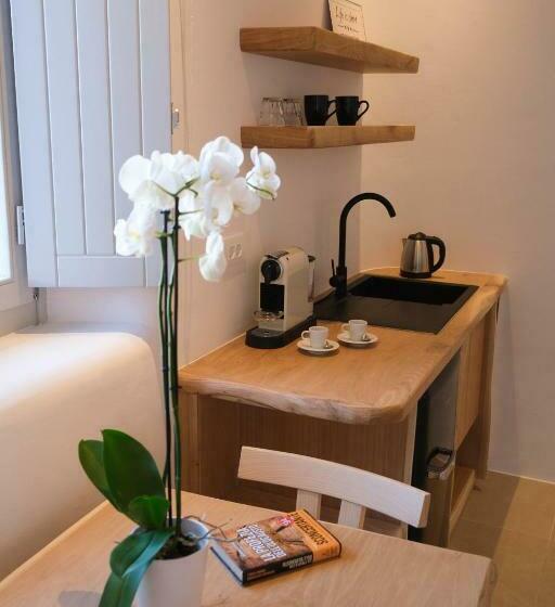 شقة سوبريور غرفة واحدة, Argo