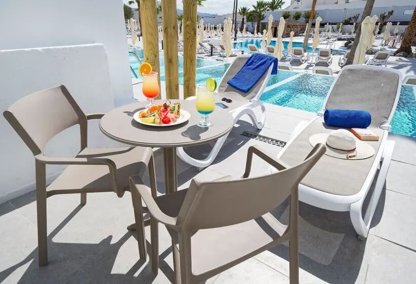 Standard swim-up room, Bluesea Golden Beach