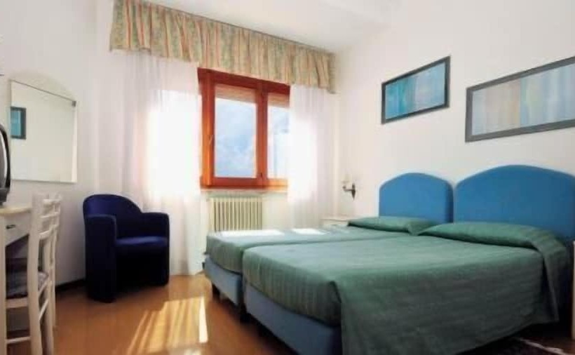 חדר סטנדרט, Europa