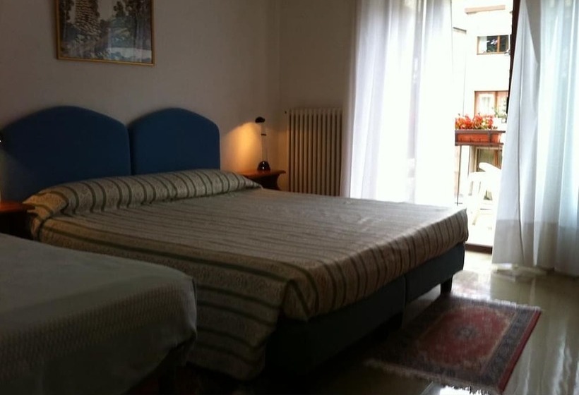 חדר משפחתי, Europa