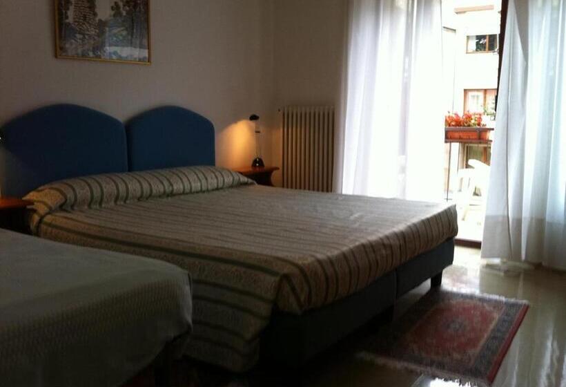 חדר משפחתי, Europa