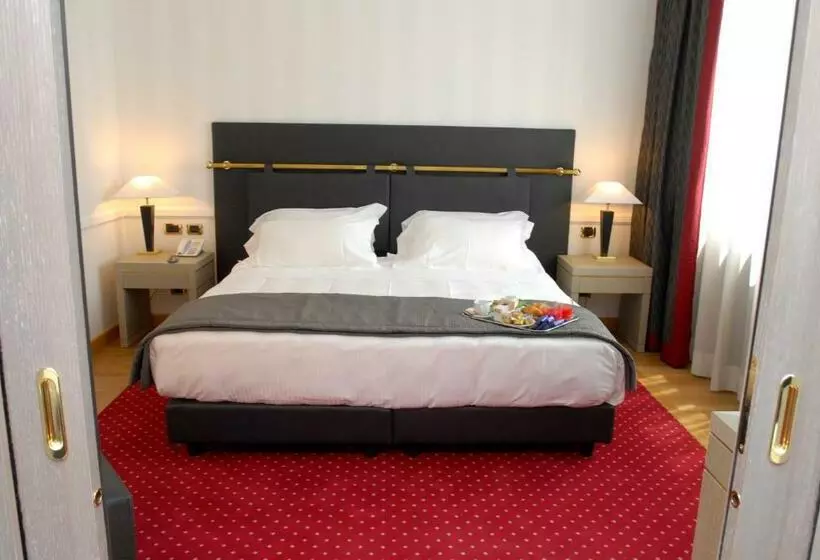 سوییت, Grand Hotel Duca Di Mantova