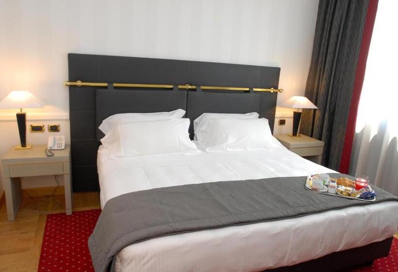 Люкс, Grand Hotel Duca Di Mantova