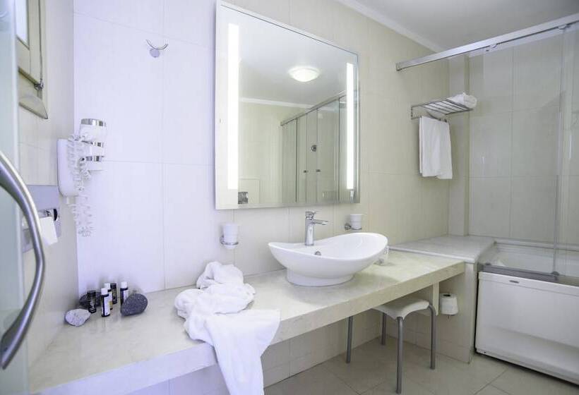 豪华房间带漩涡浴缸, La Mer Deluxe Hotel & Spa