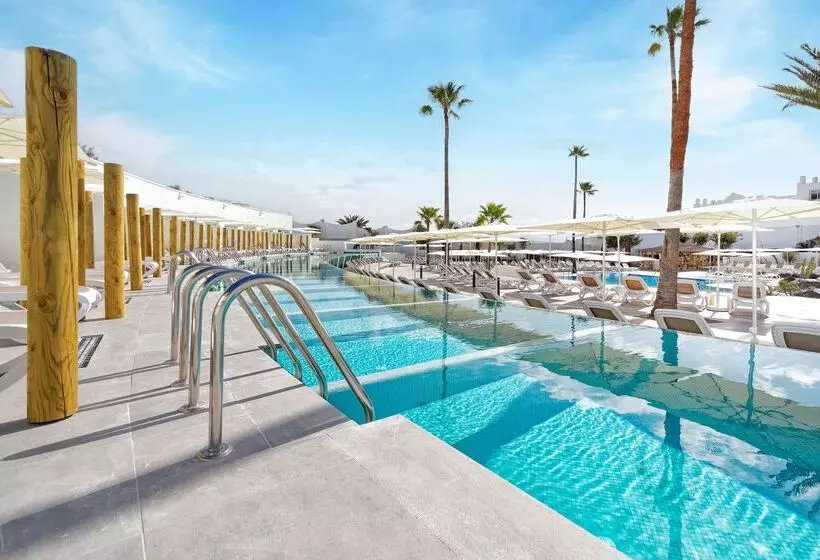 Standard swim-up room, Bluesea Golden Beach