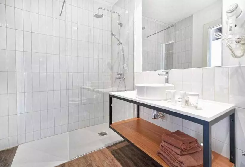 اتاق استاندارد با چشم‌انداز دریا, Bluesea Golden Beach