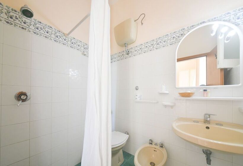 스탠다드 룸, Maremonti