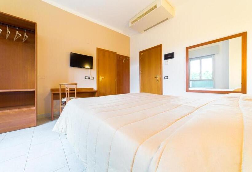 חדר אקונומי, Meridiana Family & Nature