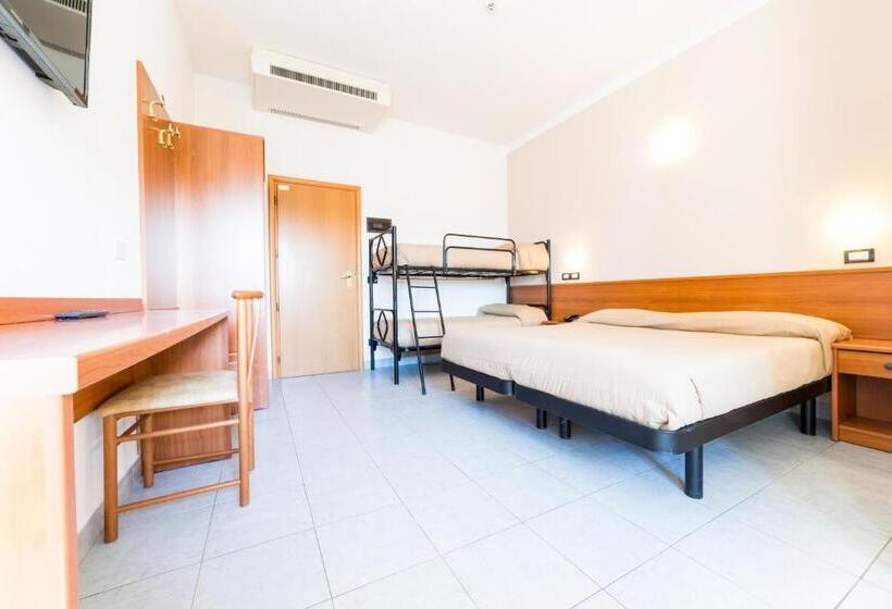 חדר בסיסי לארבעה, Meridiana Family & Nature