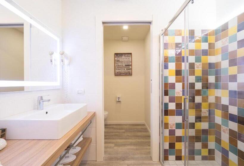 סוויטת ג'וניור נוף לים, Meridiana Family & Nature