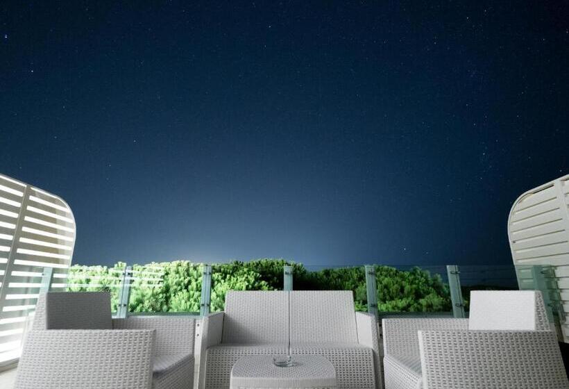 סוויטת ג'וניור נוף לים, Meridiana Family & Nature