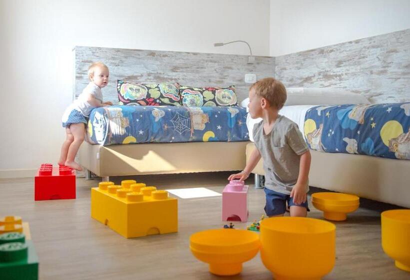 סוויטה נוף לים, Meridiana Family & Nature