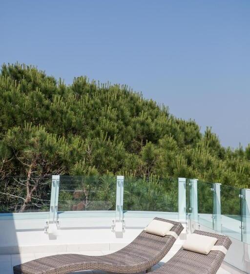 סוויטה עם ג'קוזי, Meridiana Family & Nature