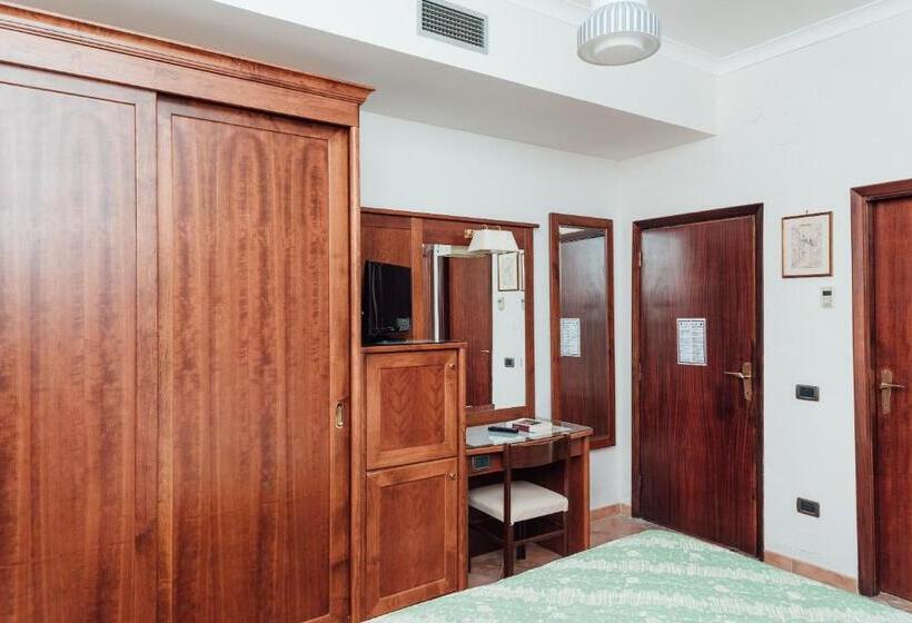 חדר משפחתי, Montana