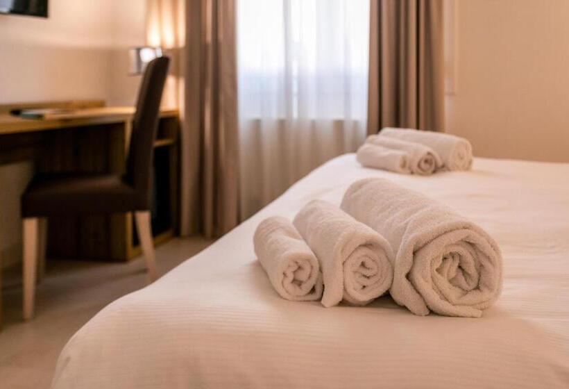 Трехместный Номер Классика, Moresco