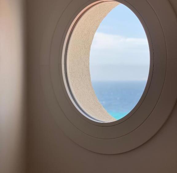 Полулюкс Президентский, Moresco