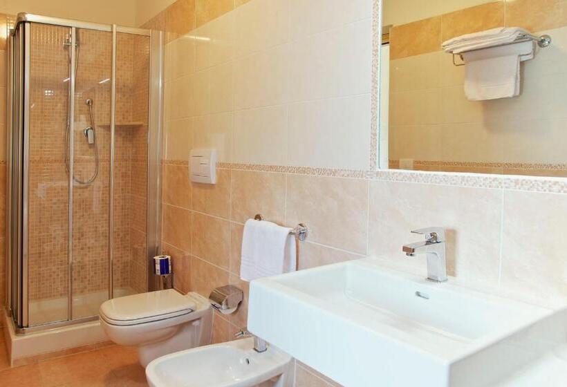 חדר קלאסי, Nettuno