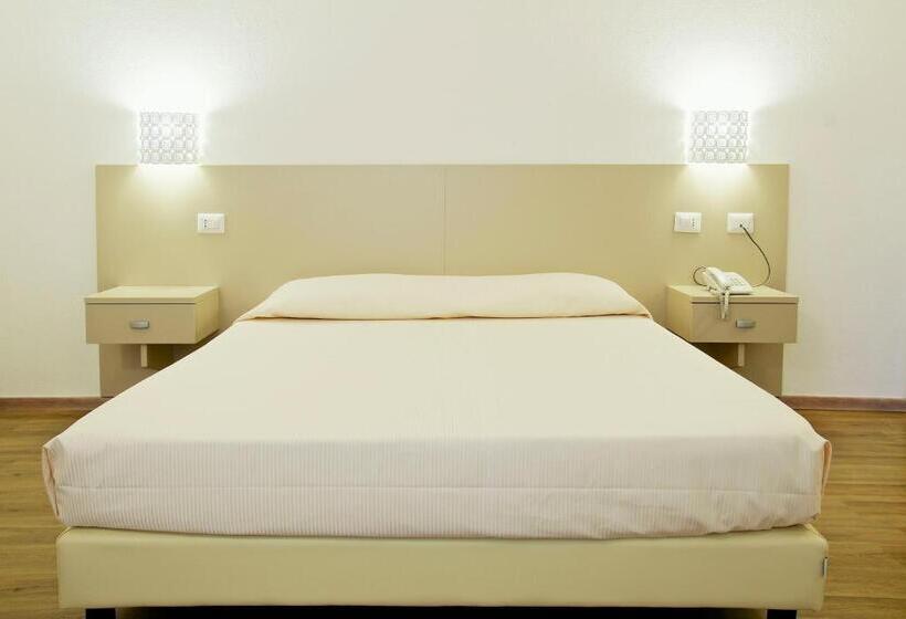 Quarto Quádruplo Estandar, Nettuno