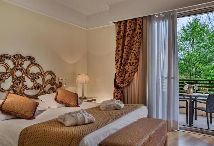 디럭스 룸, Park Hotel Junior