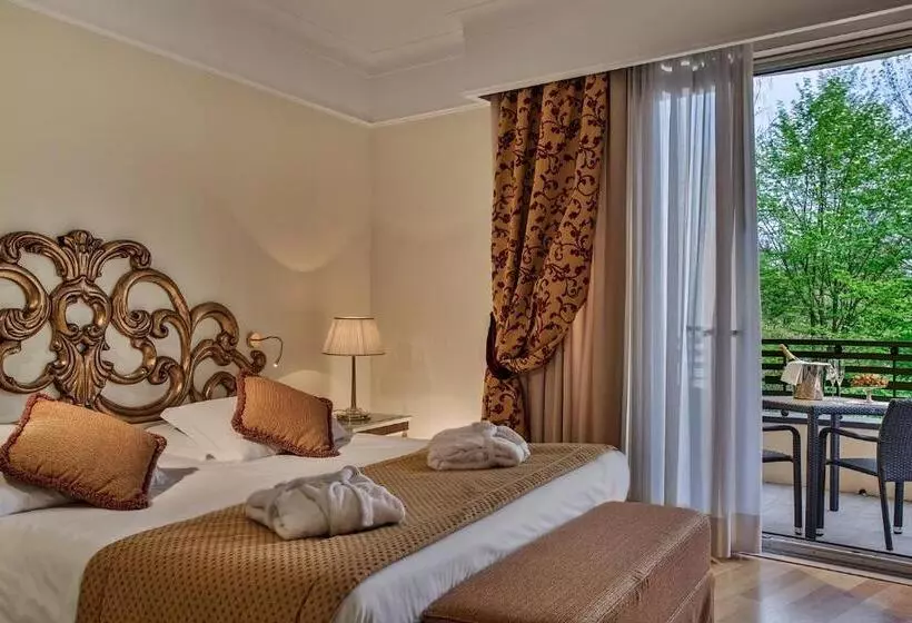 اتاق لوکس, Park Hotel Junior