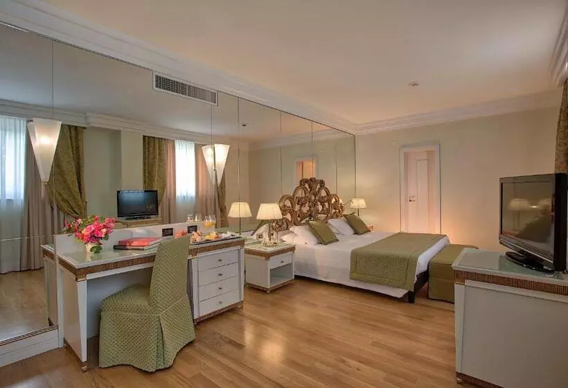 سوییت جونیور, Park Hotel Junior