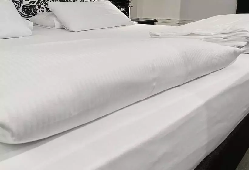 سوییت جونیور, Park Hotel Junior