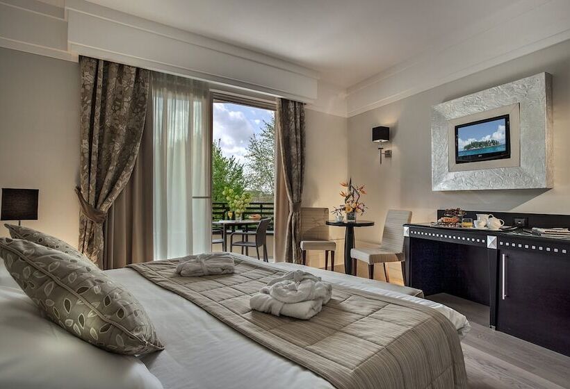 디럭스 룸, Park Hotel Junior