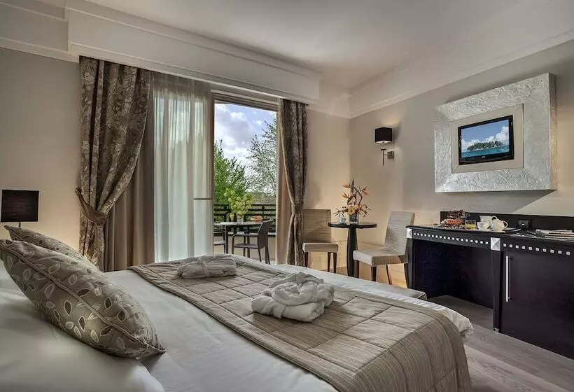 اتاق لوکس, Park Hotel Junior