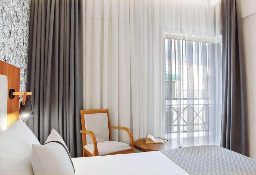 סוויטת פרמיום 2 חדרים, Ramada by Wyndham, Athens Club Attica Riviera