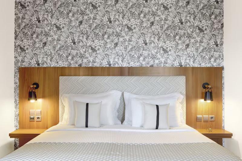 חדר סופריור עם נוף להרים, Ramada by Wyndham, Athens Club Attica Riviera