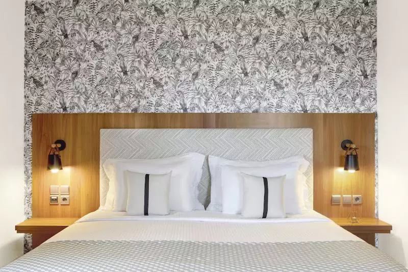 山の見えるスーペリアルーム, Ramada by Wyndham, Athens Club Attica Riviera