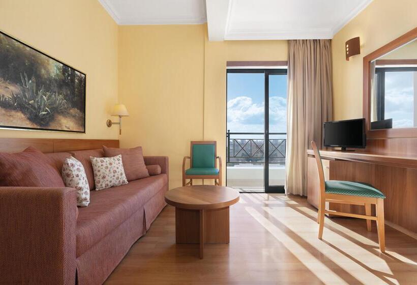 סוויטת פרמיום, Ramada by Wyndham, Athens Club Attica Riviera