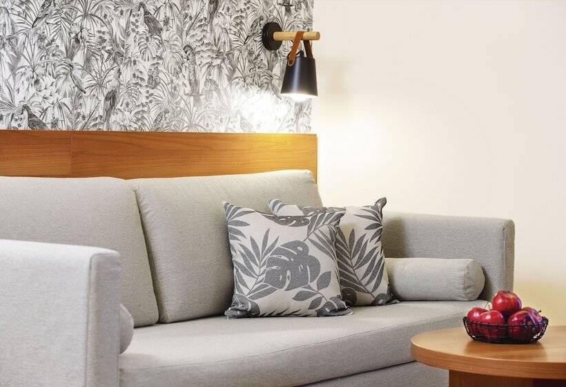 סוויטת פרמיום, Ramada by Wyndham, Athens Club Attica Riviera