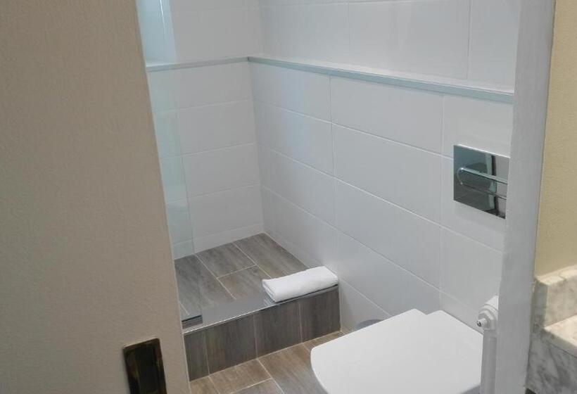 Номер Стандарт, Xalet La Coromina