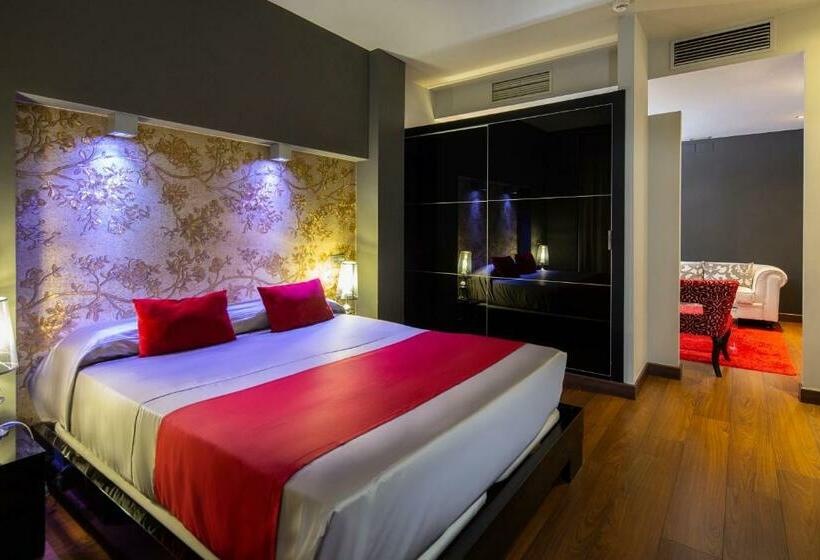 주니어 스위트, Silken Axis Vigo