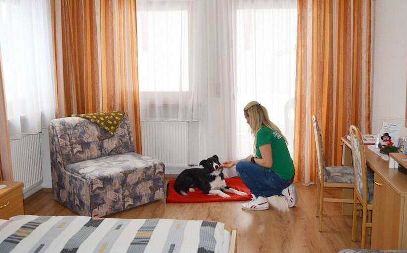 غرفة قياسية, Sonja