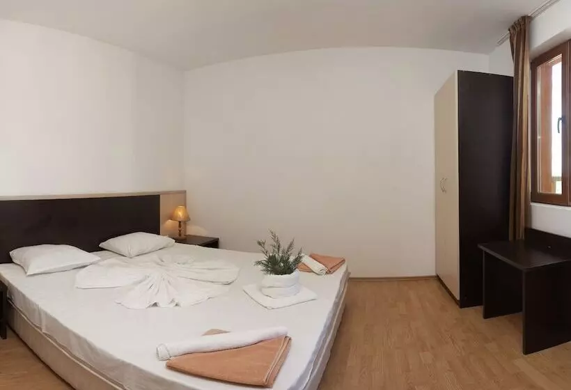 آپارتمان 1 خوابه, Vemara Club