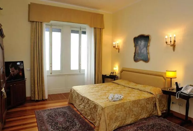 Standard room with outdoor bath, Villa Claudia Dei Marchesi Dal Pozzo