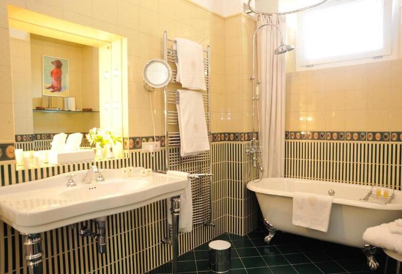 Standard room with outdoor bath, Villa Claudia Dei Marchesi Dal Pozzo