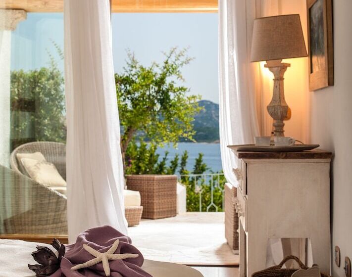 Люкс Deluxe Вид на Море, Aethos Sardinia