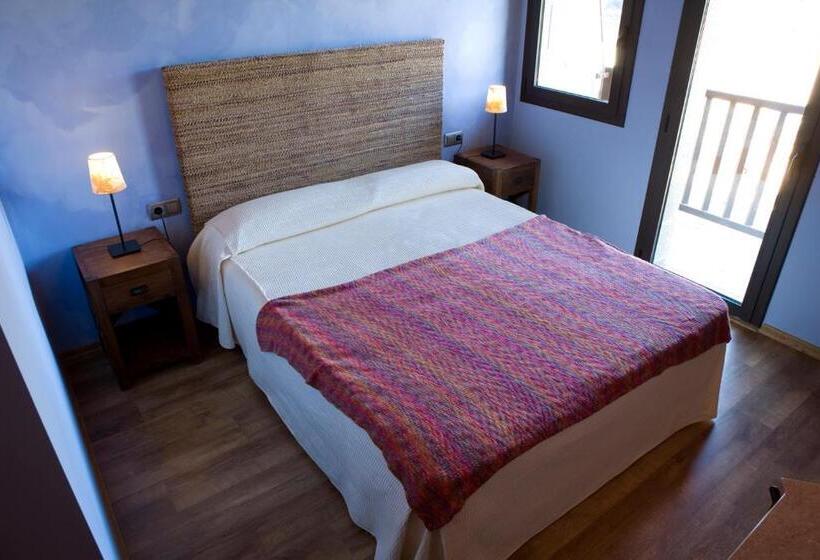 شقة غرفة واحدة مزودة بتراس, Villaro Del Bosc