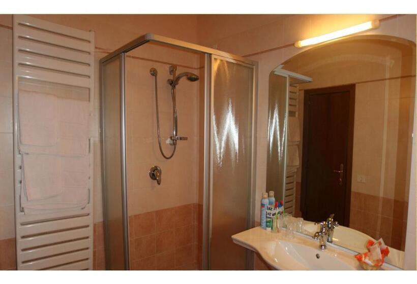 غرفة قياسية, Residence Miralago Rooms & Apartments