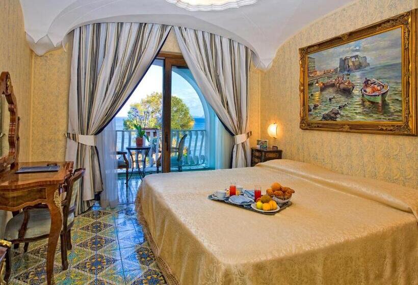 اتاق لوکس, Strand Hotel Delfini