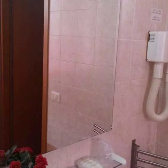 اتاق استاندارد چهار تخته, Dream