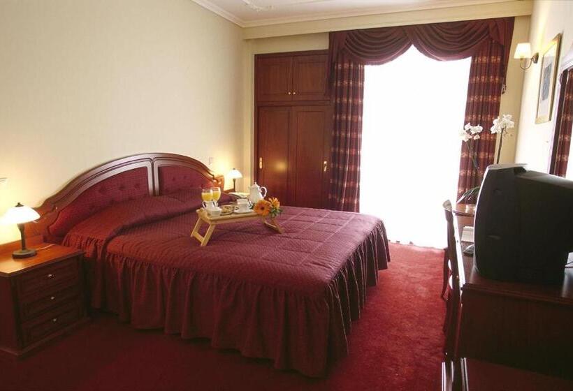 חדר סטנדרט, Aiges Melathron