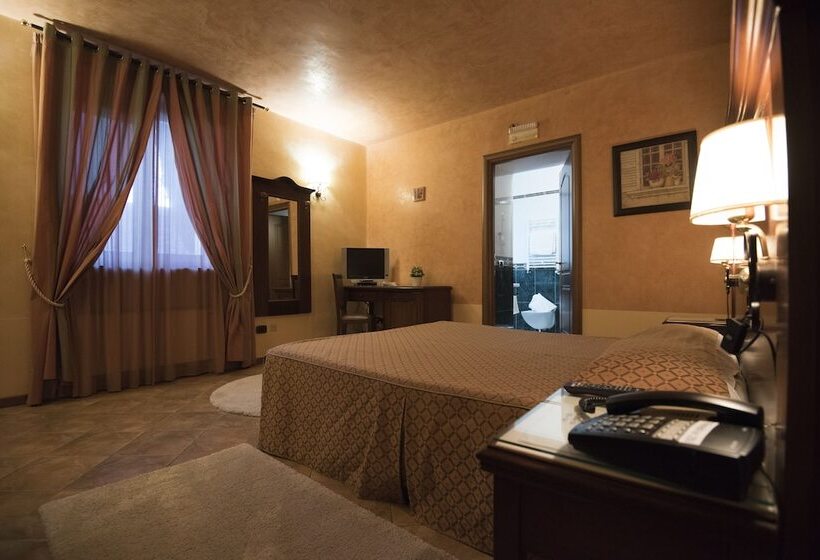 Номер Стандарт, Al Ritrovo