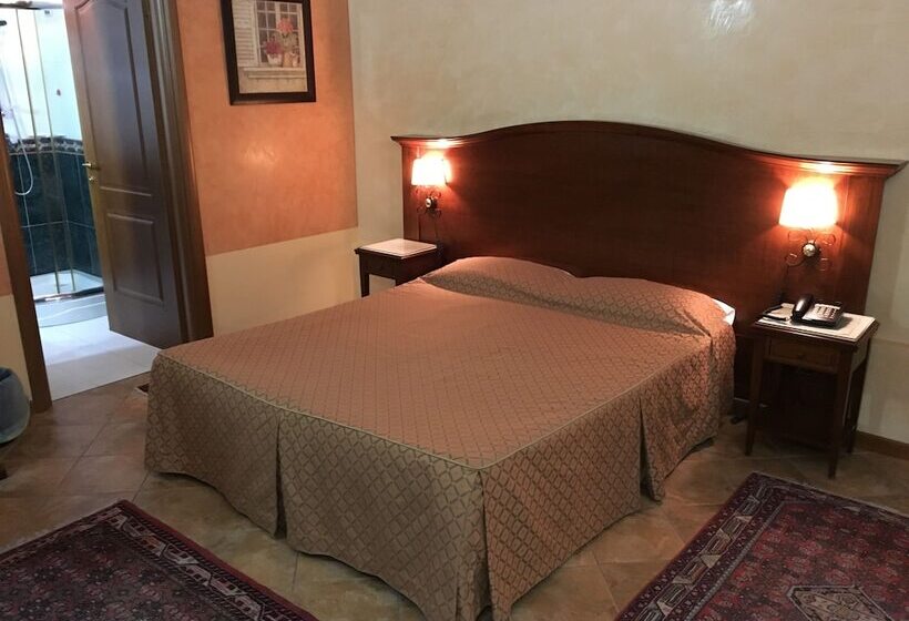 Номер Стандарт, Al Ritrovo