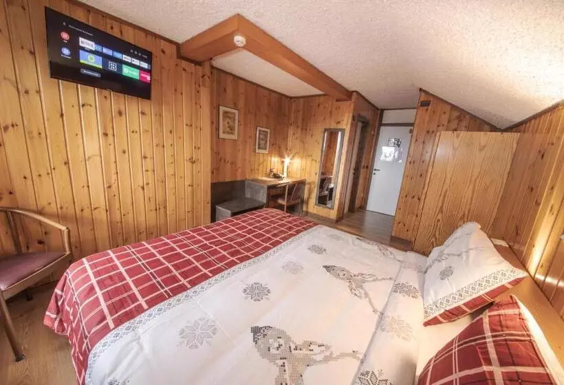マウンテンビュースタンダードルーム, Albergo Quarto Pirovano