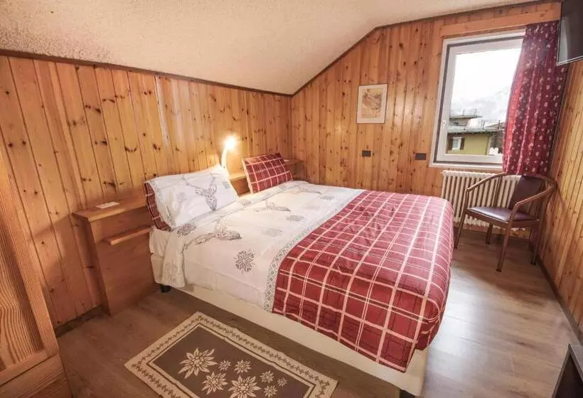 マウンテンビュースタンダードルーム, Albergo Quarto Pirovano