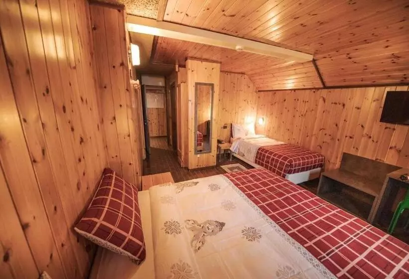 スタンダードトリプルルーム, Albergo Quarto Pirovano